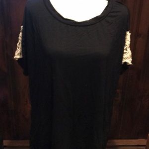 Black tee with lace sleeve